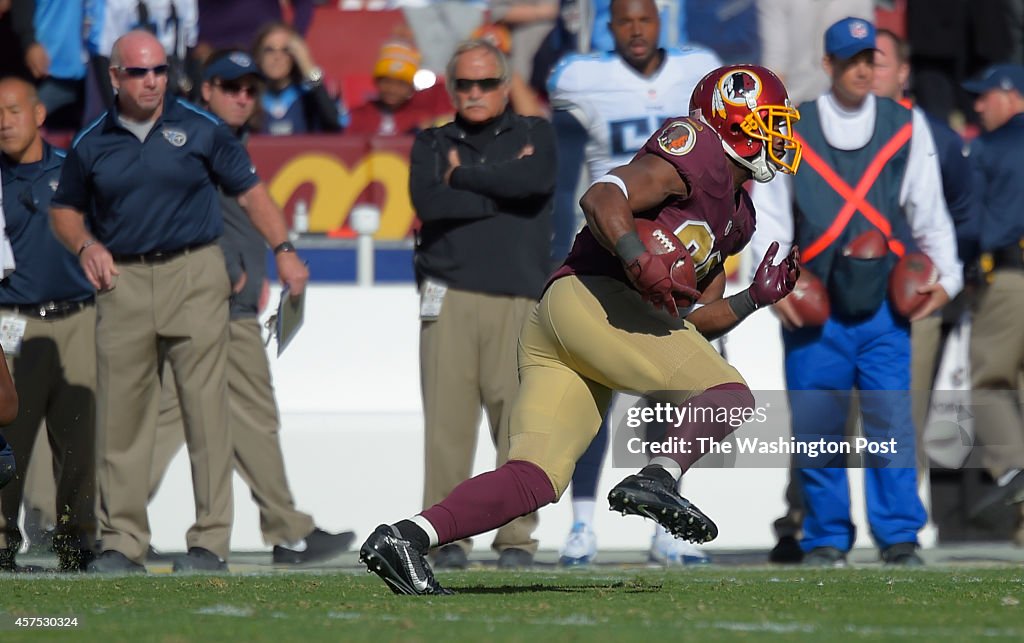 The Tennessee  Titians play the the Washington Redskins