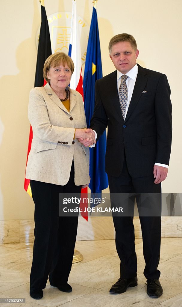 SLOVAKIA-GERMANY-DIPLOMACY-FICO-MERKEL