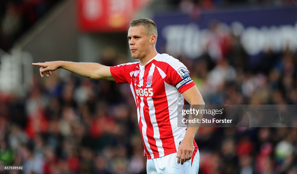 Stoke City v Swansea City - Premier League