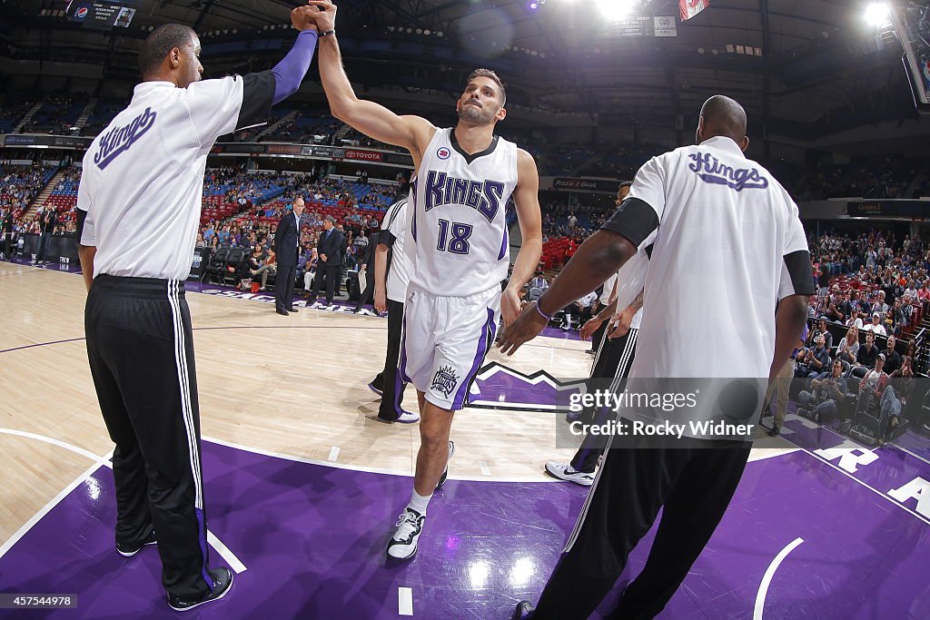 Maccabi Haifa v Sacramento Kings