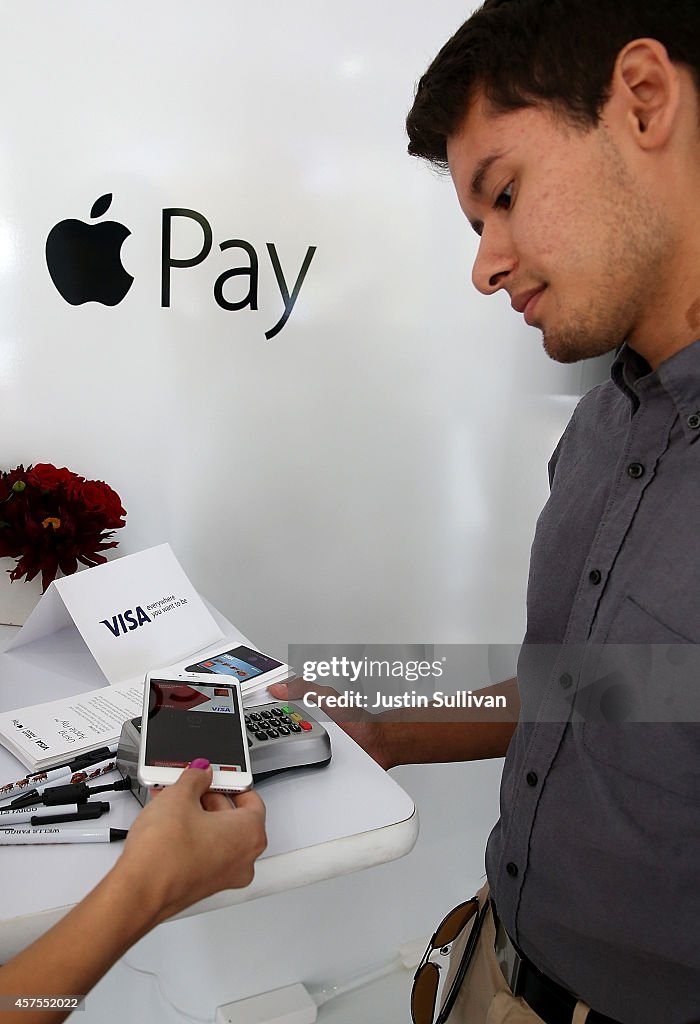 220,000 Stores Start Accepting Apple Pay