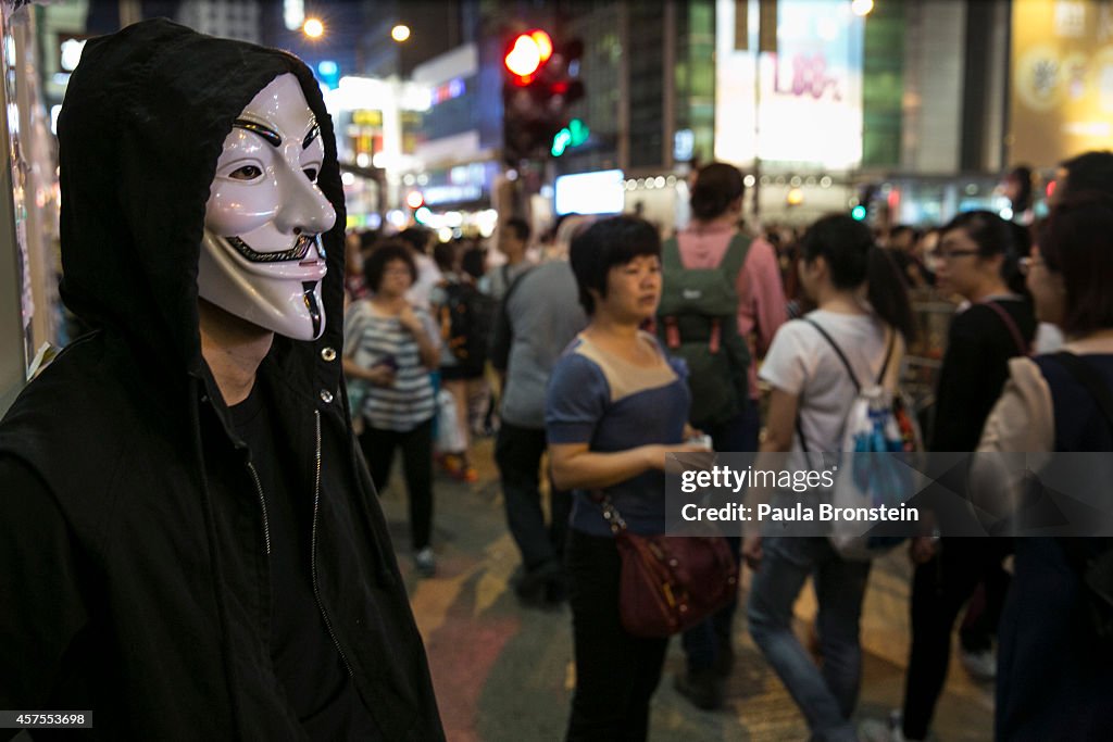 Hong Kong Pro-Democracy Rallies Enter Week Four Despite Police Efforts To Clear The Streets