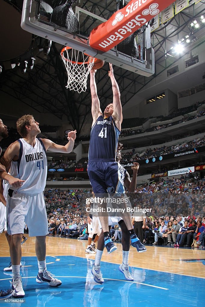 Memphis Grizzlies v Dallas Mavericks