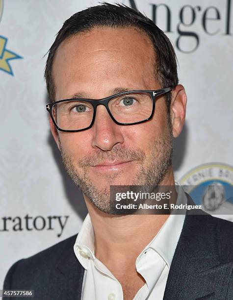 Talent agent Richard Weitz attends the Barlow Respiratory Hospital;s 4th Annual Bernie Brillstein Golf Classic Awards Dinner at the Wilshire Country...