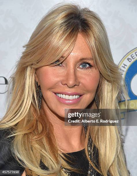 Personality Lisa Gastineau attends the Barlow Respiratory Hospital;s 4th Annual Bernie Brillstein Golf Classic Awards Dinner at the Wilshire Country...