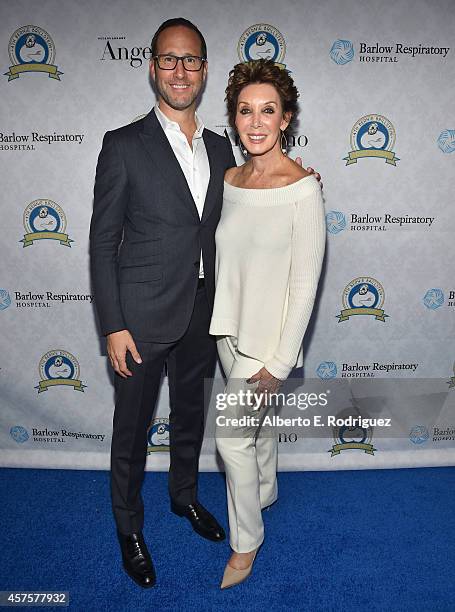 Talent agent Richard Weitz and Carrie Brillstein attend the Barlow Respiratory Hospital;s 4th Annual Bernie Brillstein Golf Classic Awards Dinner at...