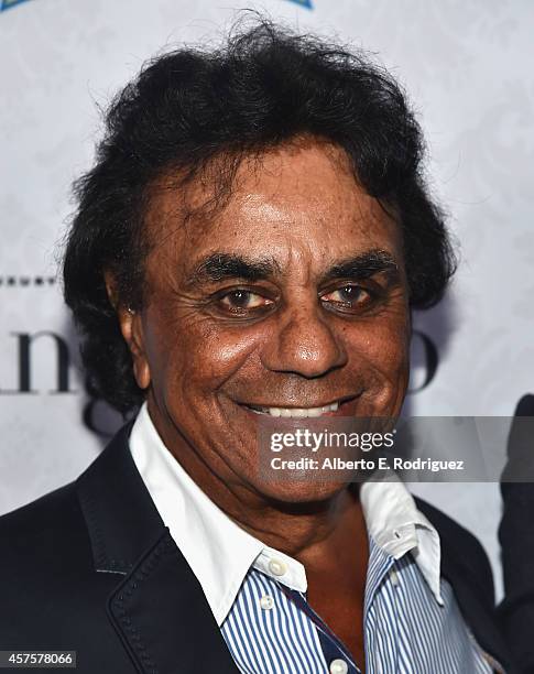 Singer Johnny Mathis attends the Barlow Respiratory Hospital;s 4th Annual Bernie Brillstein Golf Classic Awards Dinner at the Wilshire Country Club...