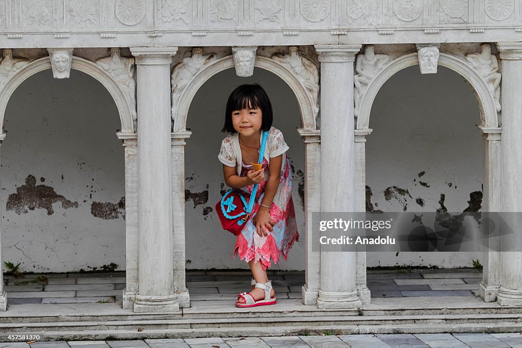 Tourist attraction to Window Of The World theme park in China