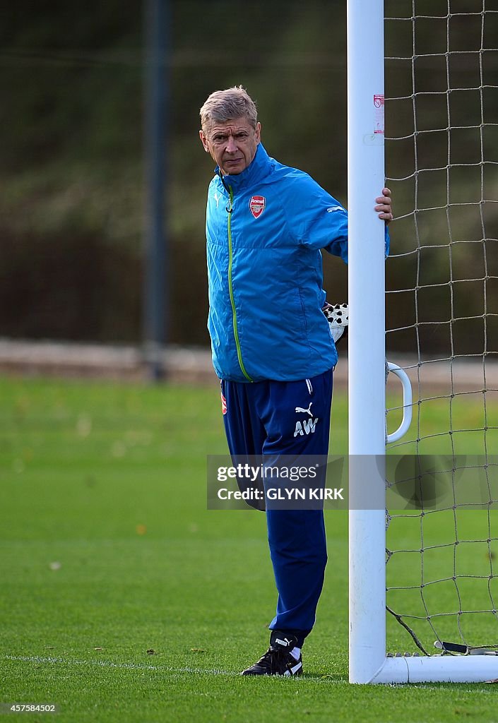 FBL-EUR-C1-ANDERLECHT-ARSENAL-TRAINING