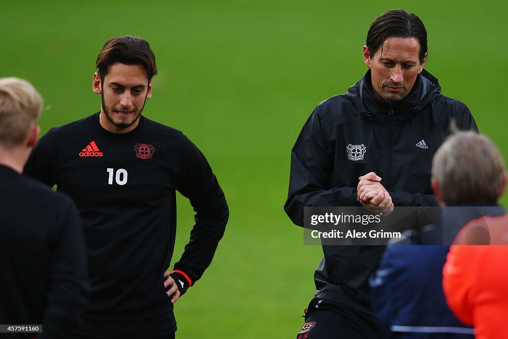 Bayer 04 Leverkusen - Training & Press Conference