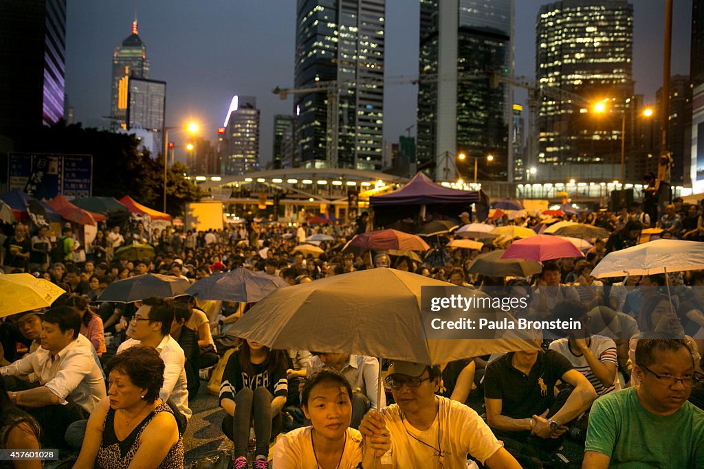 Hong Kong Pro-Democracy Rallies Enter Week Four Despite Police Efforts To Clear The Streets