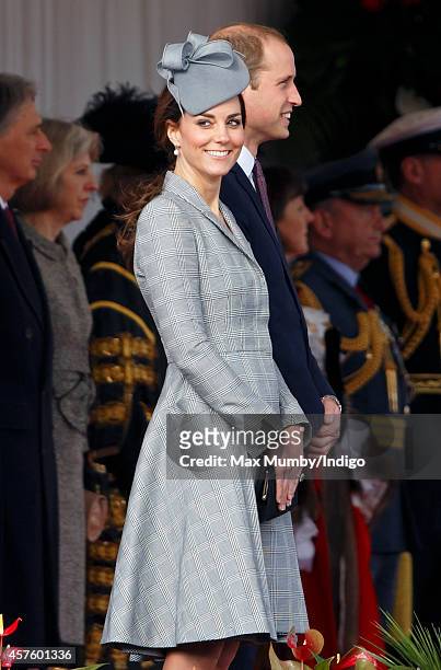 Catherine, Duchess of Cambridge and Prince William, Duke of Cambridge attend the ceremonial welcome for Singapore's President Tony Tan Keng Yam at...