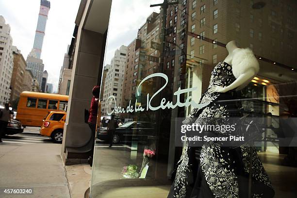 The Madison Avenue store of fashion designer Oscar de la Renta is viewed on October 21, 2014 in New York City. De la Renta, the Legendary fashion...