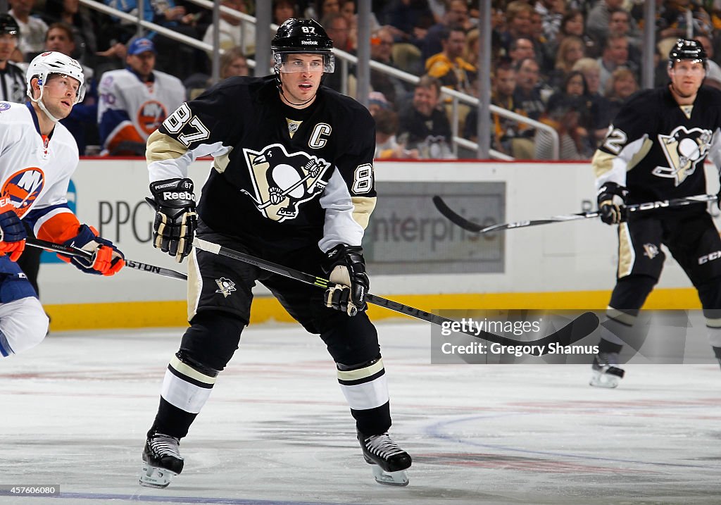 New York Islanders v Pittsburgh Penguins