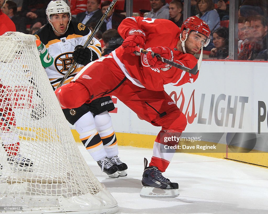 Boston Bruins v Detroit Red Wings