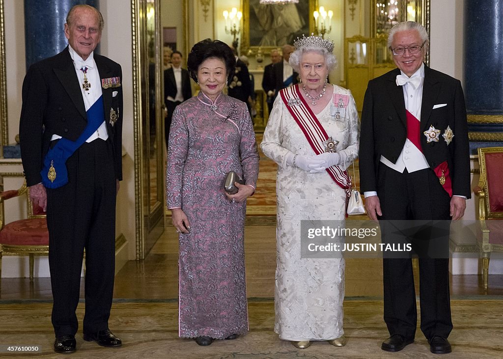 BRITAIN-SINGAPORE-ROYALS-DIPLOMACY