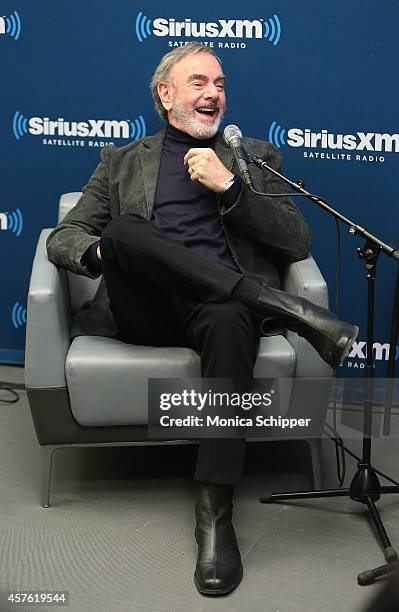 Singer-songwriter Neil Diamond visits the SiriusXM Studios on October 21, 2014 in New York City.