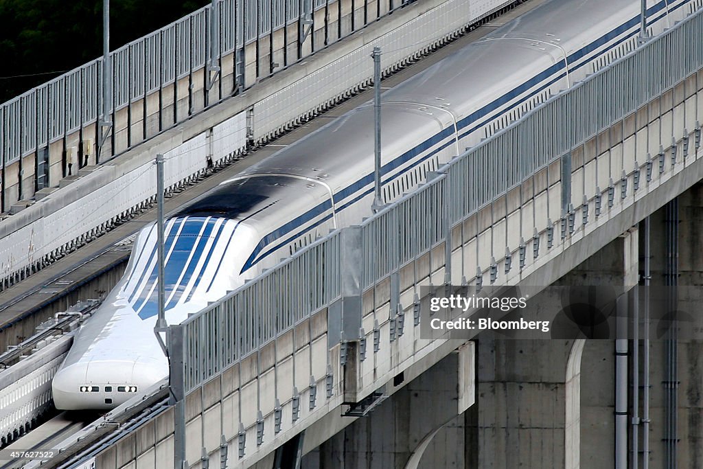 U.S. Party Including Northeast Maglev CEO Wayne Rogers Visits Yamanashi Maglev Test Track