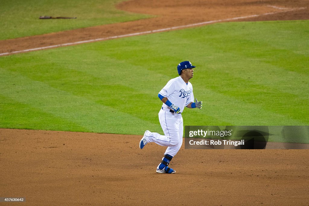 2014 World Series: Game 1 San Francisco Giants v. Kansas City Royals