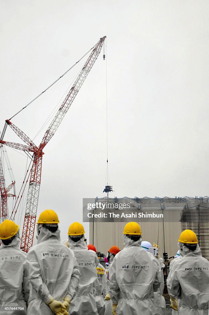 TEPCO Starts Removal Work Of Cover Over Damaged Fukushima Reactor Building