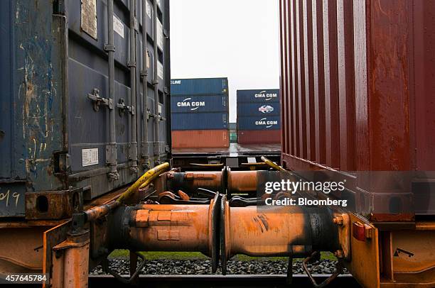 Container Coupling Rail Coupling Photos and Premium High Res Pictures - Getty Images