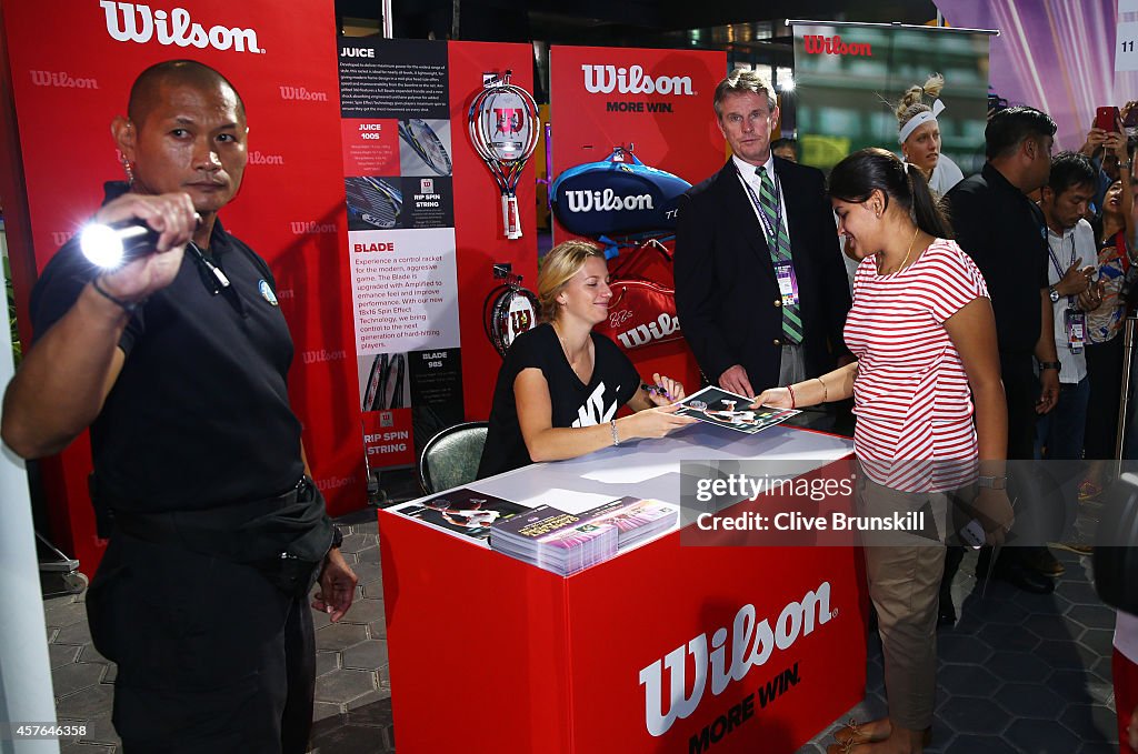 BNP Paribas WTA Finals: Singapore 2014 - Day Three