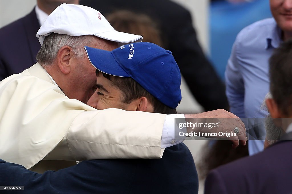 Pope Francis Holds His Weekly Vatican Audience