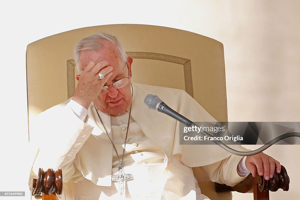 Pope Francis Holds His Weekly Vatican Audience