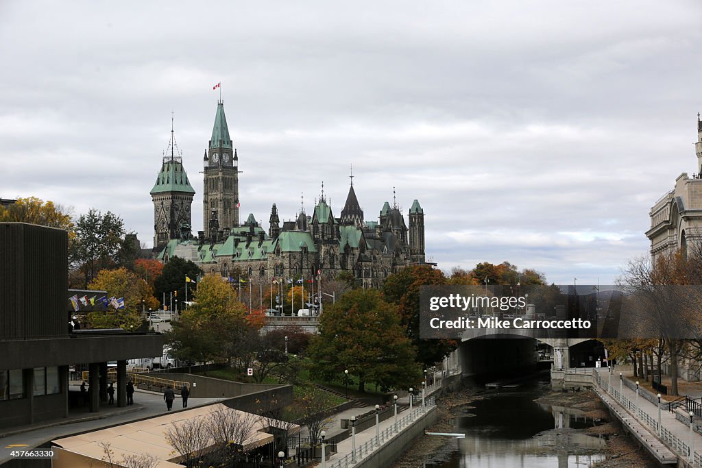 Shooting In Ottawa At City's War Memorial And Near Parliament Hill