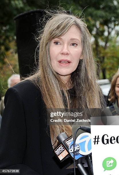 Sally Wade attends the George Carlin Way Street Sign Unveiling on October 22, 2014 in New York City.