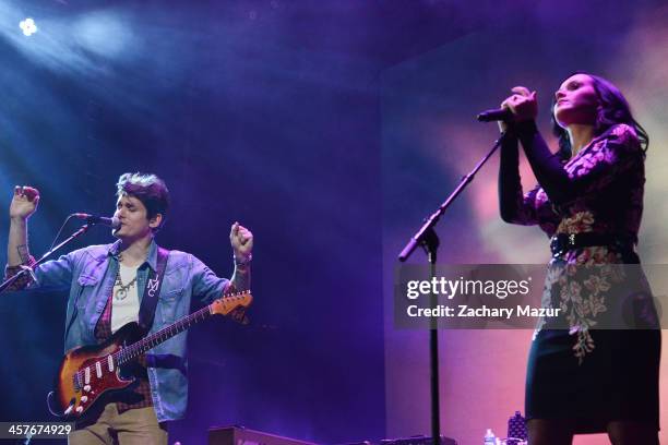 John Mayer and Katy Perry perform at Barclays Center of Brooklyn on December 17, 2013 in New York City.