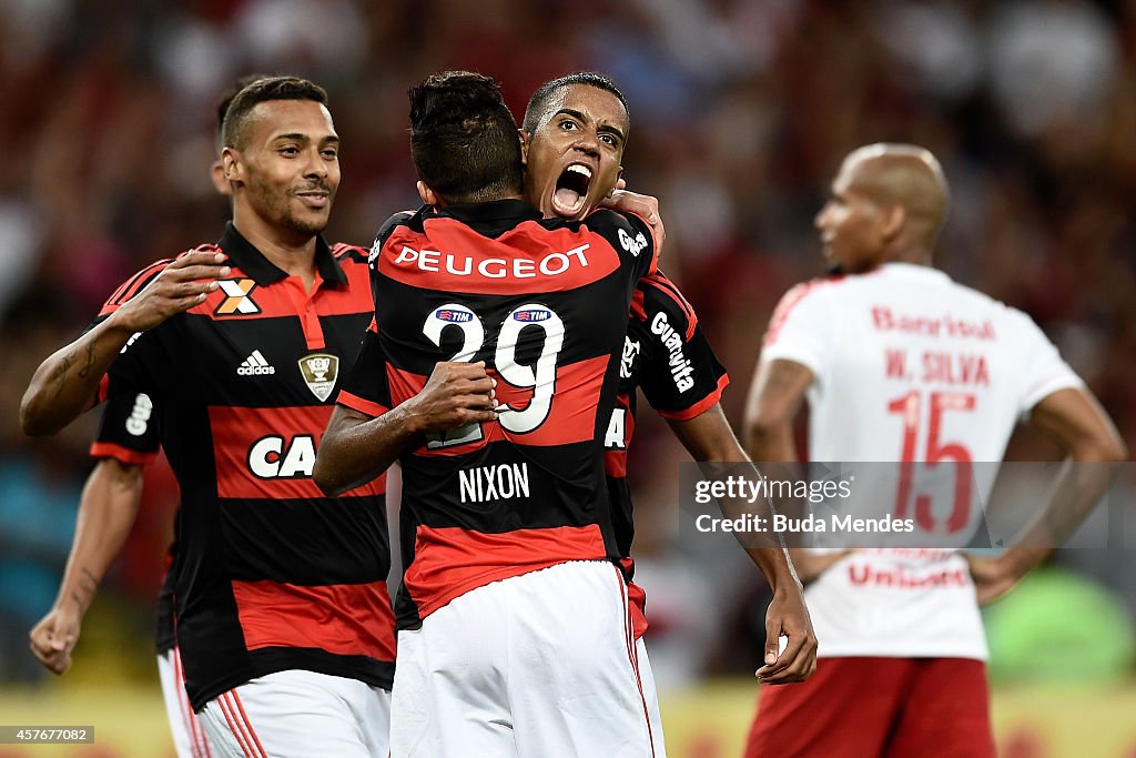 Flamengo v Internacional - Brasileirao Series A 2014