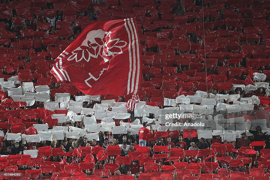 Olympiacos FC v Juventus - UEFA Champions League