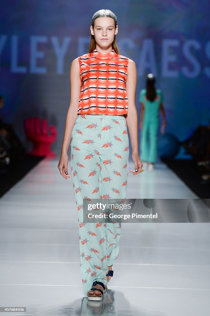 World MasterCard Fashion Week Spring 2015 Collections In Toronto - Hayley Elsaesser - Runway