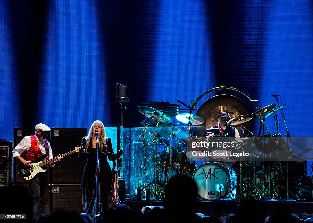 Fleetwood Mac In Concert - Detroit, MI