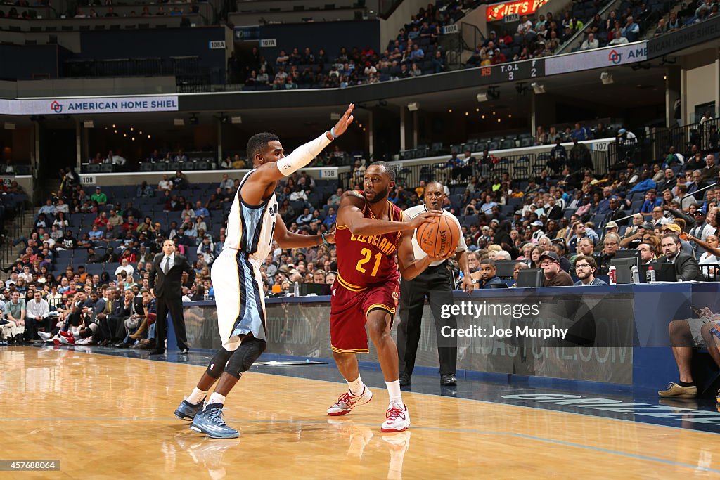 Cleveland Cavaliers v Memphis Grizzlies