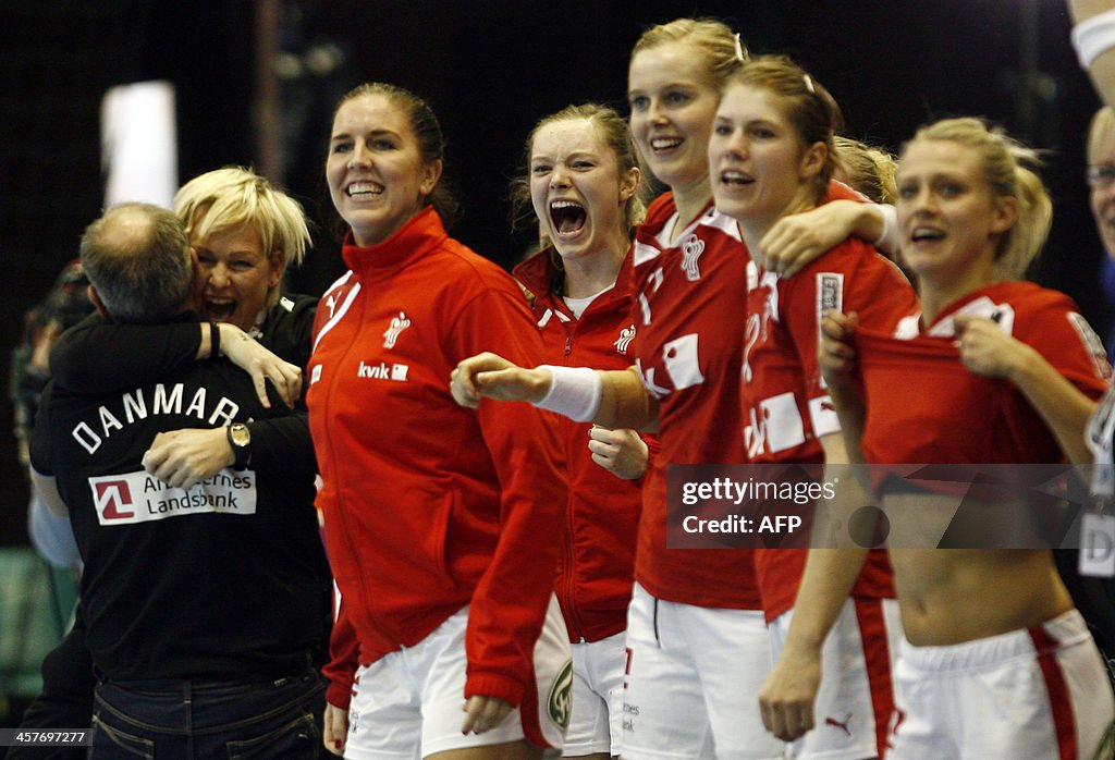 HANDBALL-WORLD-WOMEN-DEN-GER