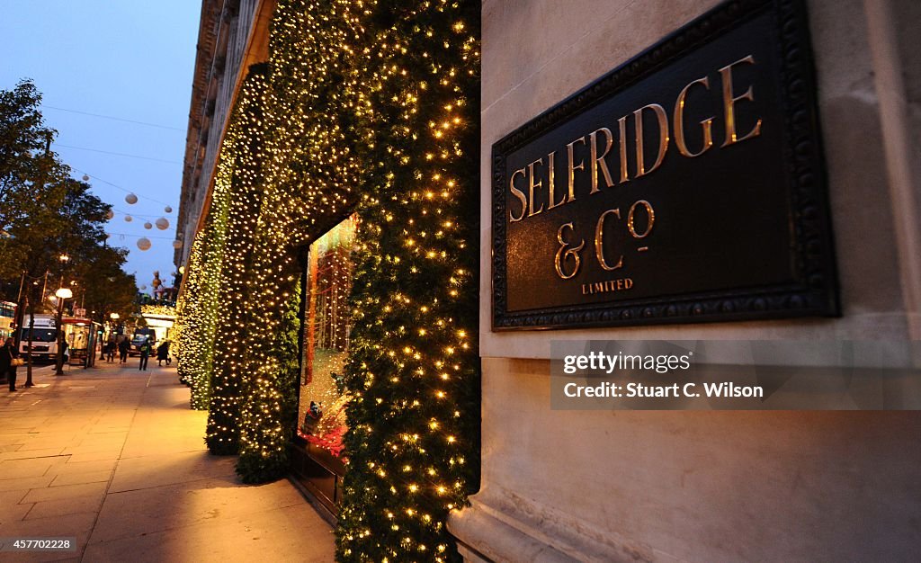 Selfridges Unveil Christmas Shop Window