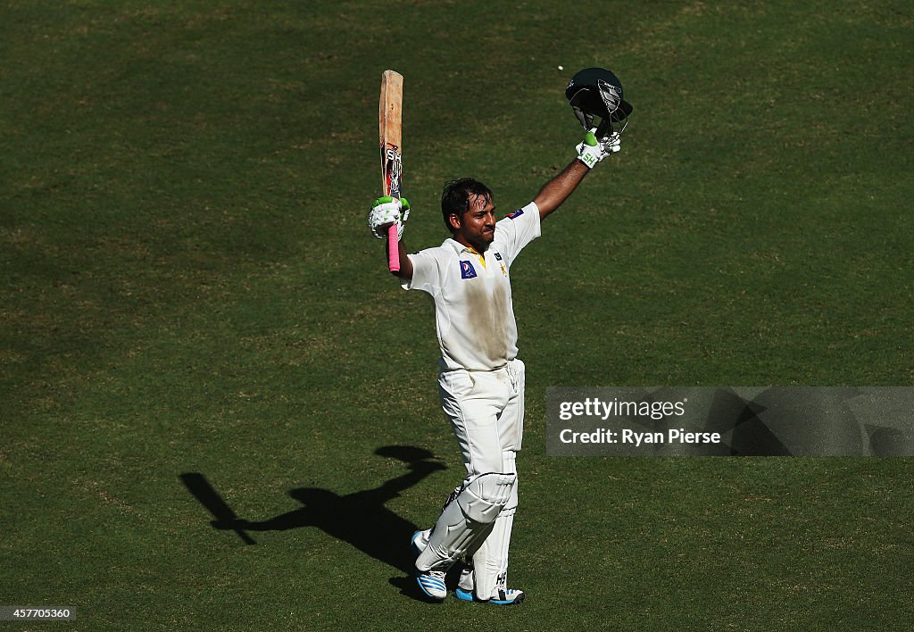 Pakistan v Australia - 1st Test Day Two