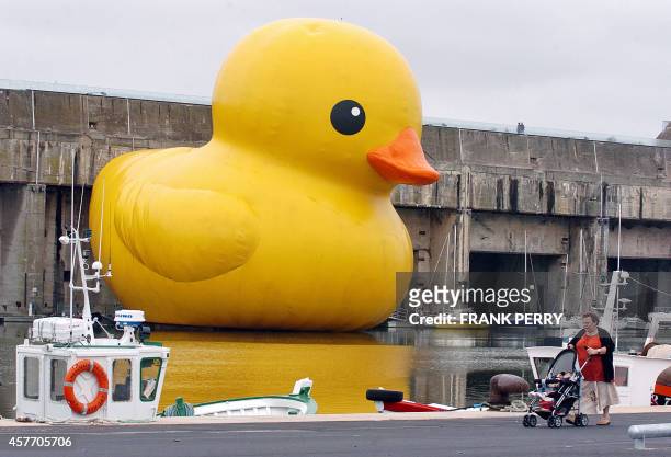 "Bathduck", an inflatable giant duck made by Dutch artist Florentijn Hofman, with giant dimension as 25 metre-high and 32 metre-large, is pictured 07...
