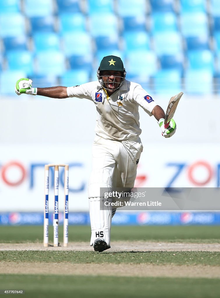 Pakistan v Australia - 1st Test Day Two