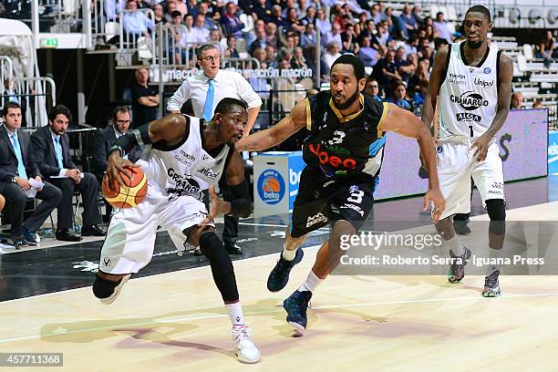 Jeremy Hazell of Granarolo competes with Austin Freeman of Upea during the match between Granarolo Bologna and Upea Capo d'Orlandoe at Unipol Arena...