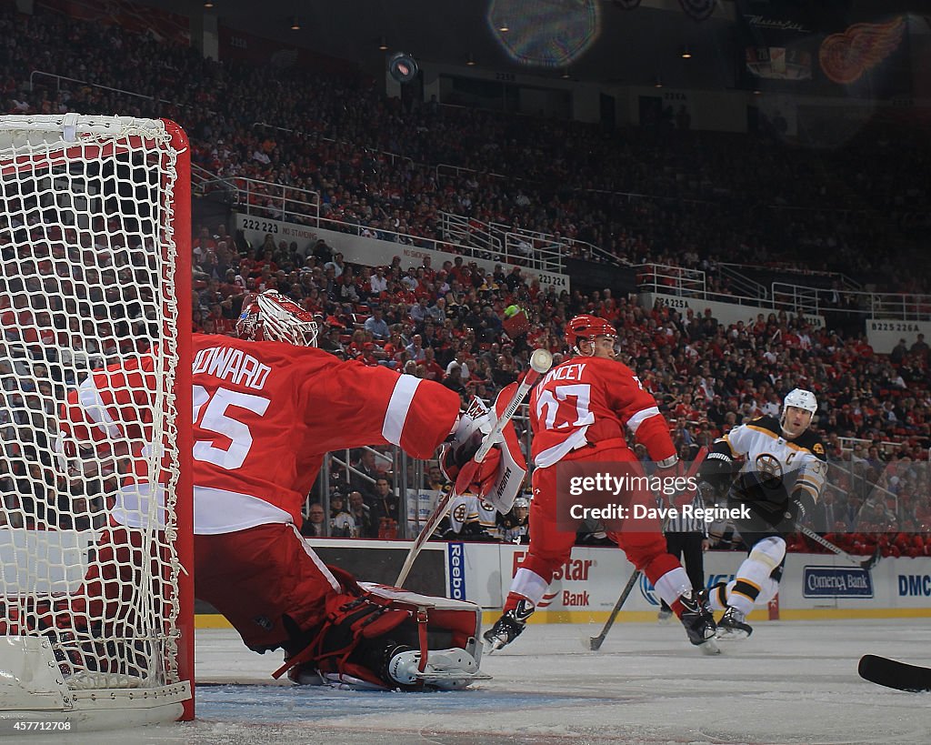 Detroit Red Wings v Boston Bruins