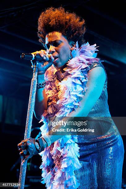 Macy Gray performs at Tipitina's on October 22, 2014 in New Orleans, Louisiana.