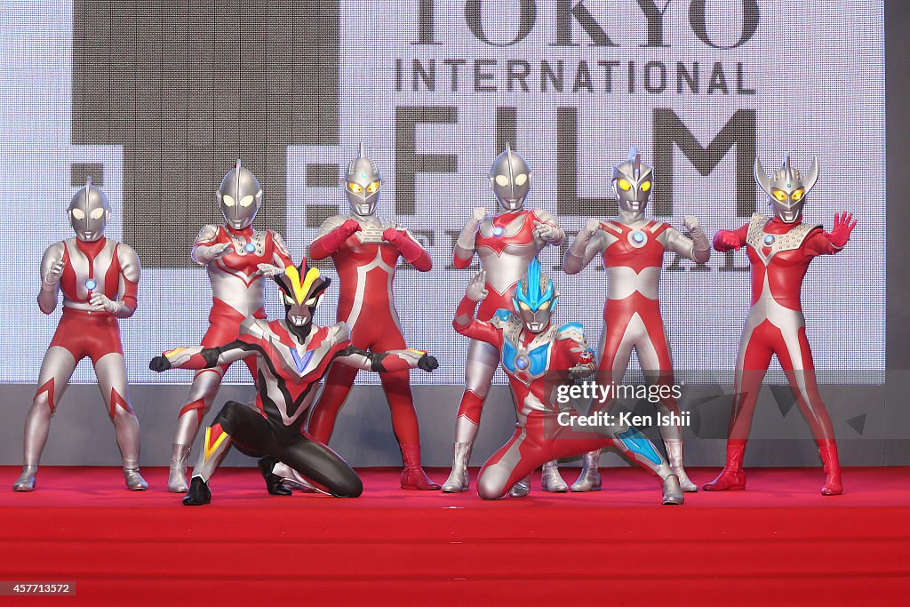 Opening Ceremony - Red Carpet - The 27th Tokyo International Film Festival