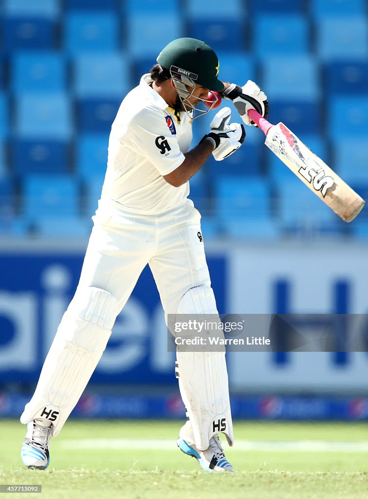 Pakistan v Australia - 1st Test Day Two