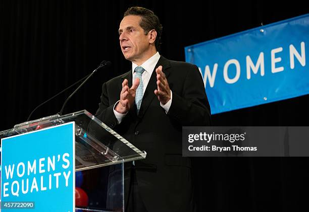 Incumbent New York Governor Andrew Cuomo speaks during a "Women for Cuomo" campaign event on October 23, 2014 at the Grand Hyatt Hotel in New York,...