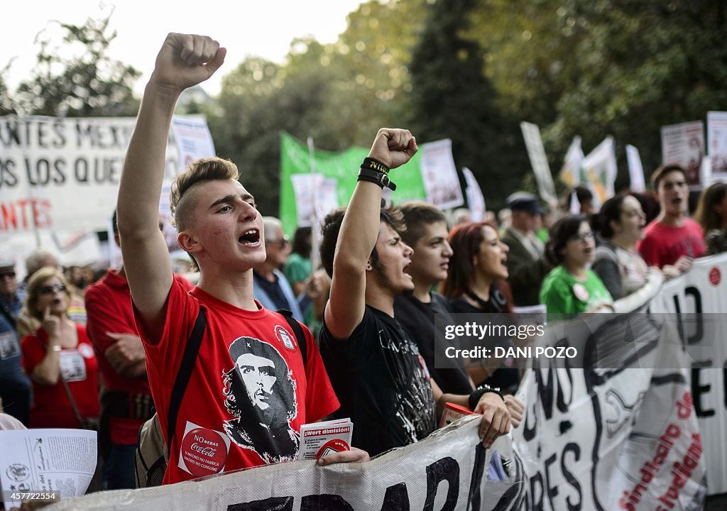 SPAIN-STUDENTS-DEMO