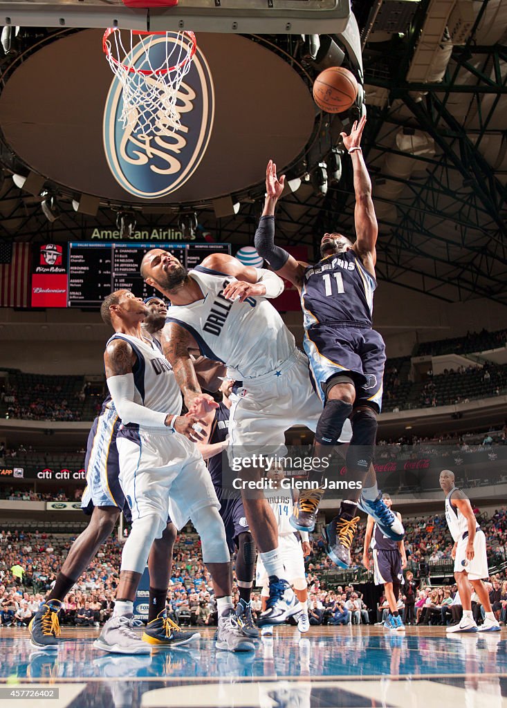 Memphis Grizzlies v Dallas Mavericks