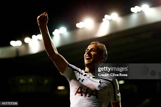 Harry Kane of Spurs celebrates scoring his team's fourth goal during the UEFA Europa League group C match between Tottenham Hotspur FC and Asteras...